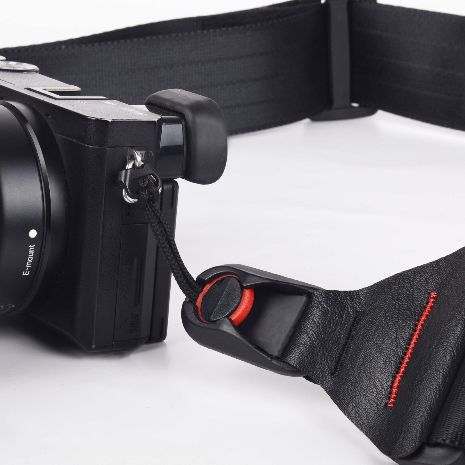 BLACKPIXEL Glide pro quick release black strap for camera,drones|3 in 1 style (sling,neck,shoulder)| Adjustable(145-99 cm)